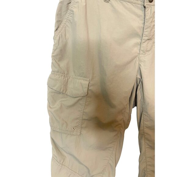 Columbia Women's Khaki Cargo Capris with Button Adjustable Waist Size 8 - Picture 8 of 15